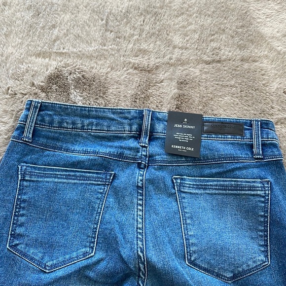 Kenneth Cole - Women's Skinny Cropped Jeans - Picture 4 of 10